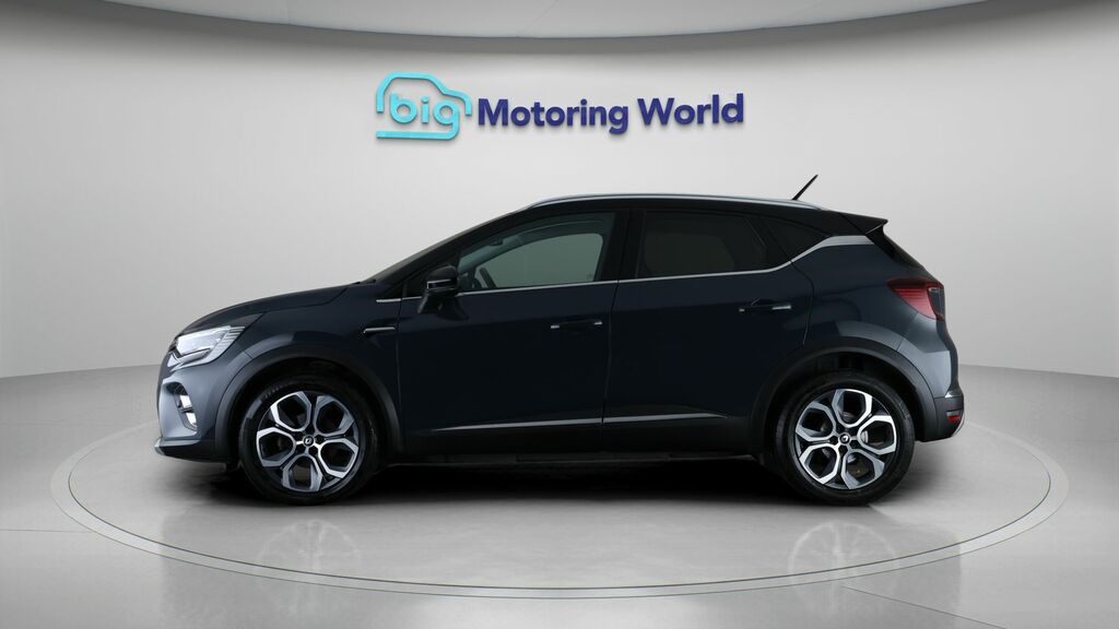 Renault Captur Se Edition Black #4