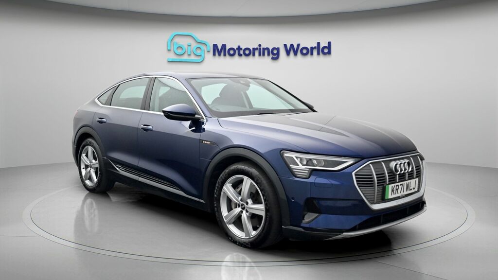 Audi E-tron Technik Blue