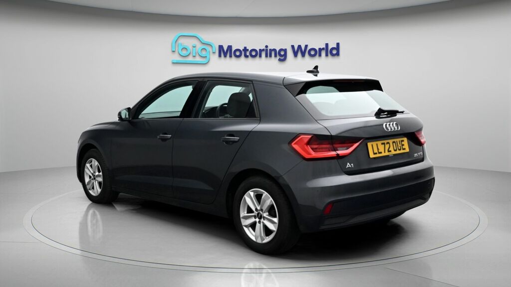 Audi A1 Technik LL72OUE Grey #5