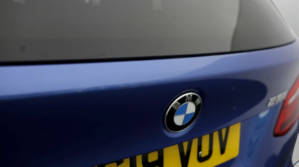 BMW 2 Series Active Tourer 225Xe M Sport Premium White #20