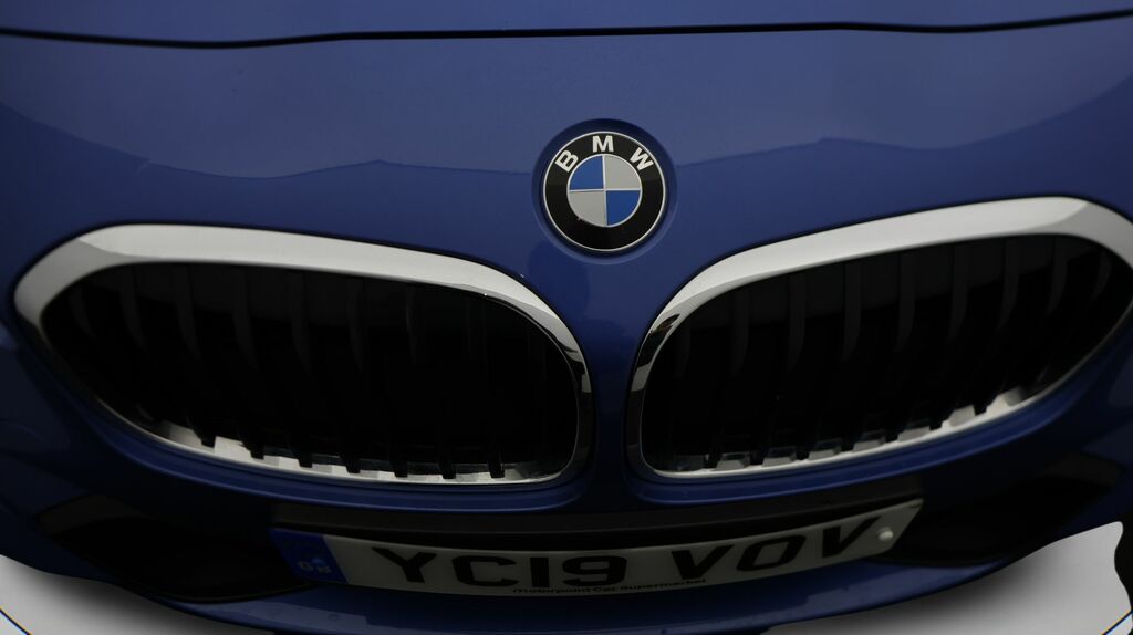 BMW 2 Series Active Tourer 225Xe M Sport Premium White #19