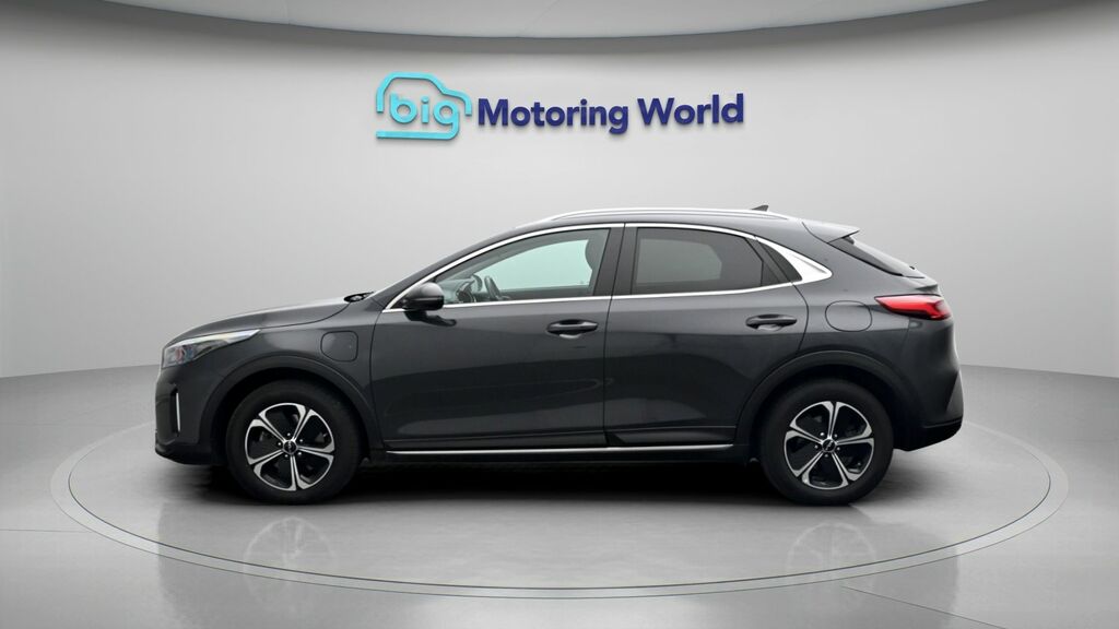 Kia Xceed 3 Grey #4
