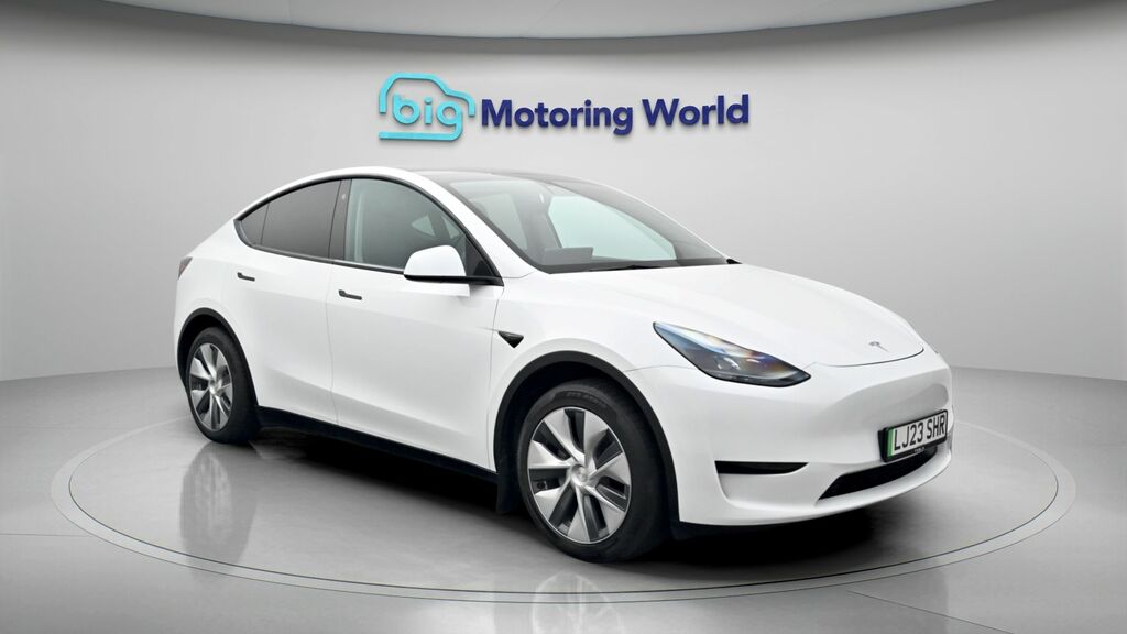 Tesla Model Y Y Model Y Rwd White