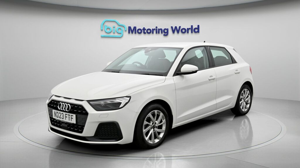 Audi A1 Sport White #3
