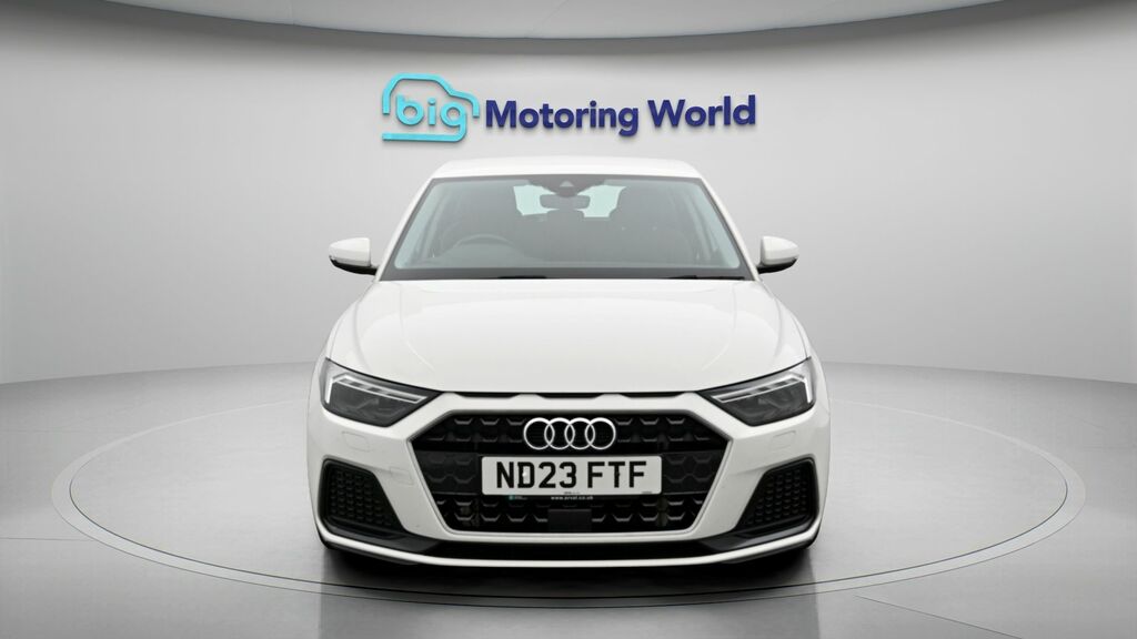 Audi A1 Sport White #2