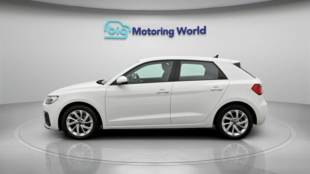 Audi A1 Sport White #4