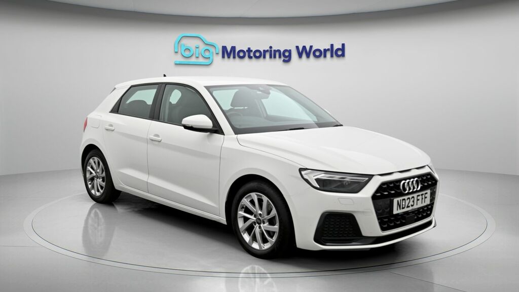 Audi A1 Sport White