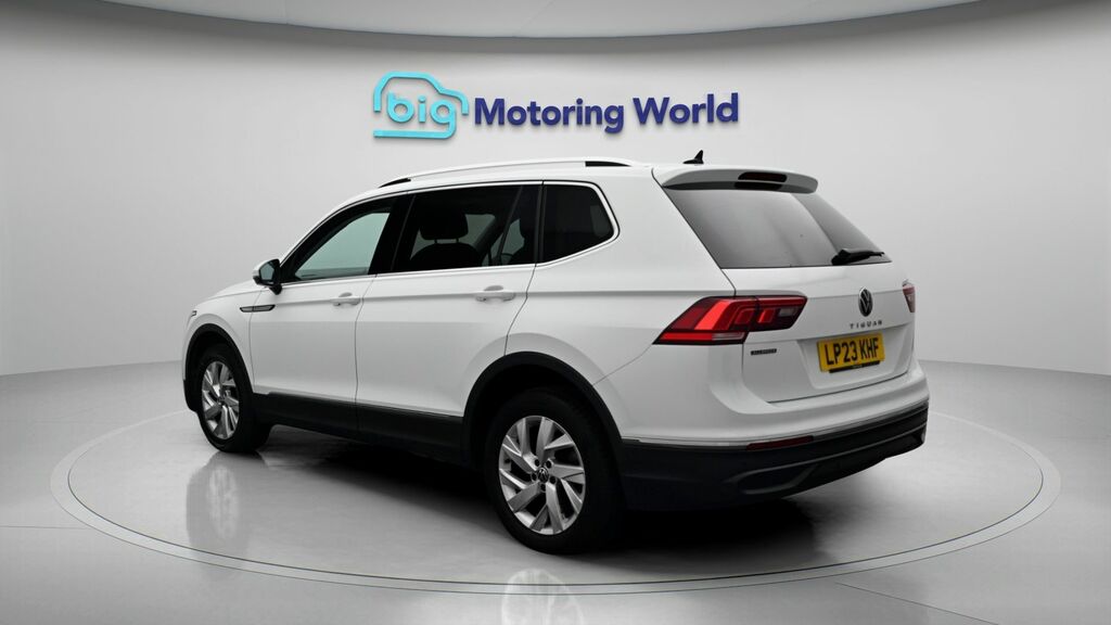 Volkswagen Tiguan Allspace Life White #5