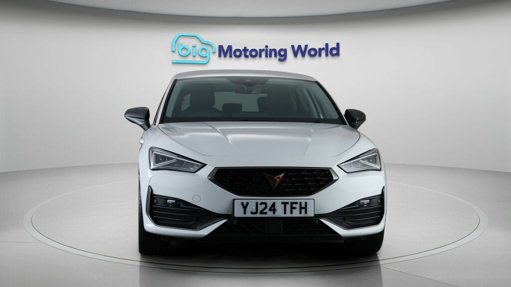 Cupra Leon V1 White #2