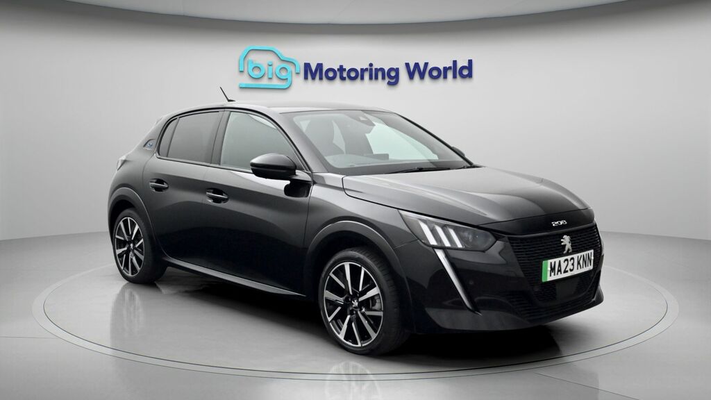 Peugeot e-208 Gt Black