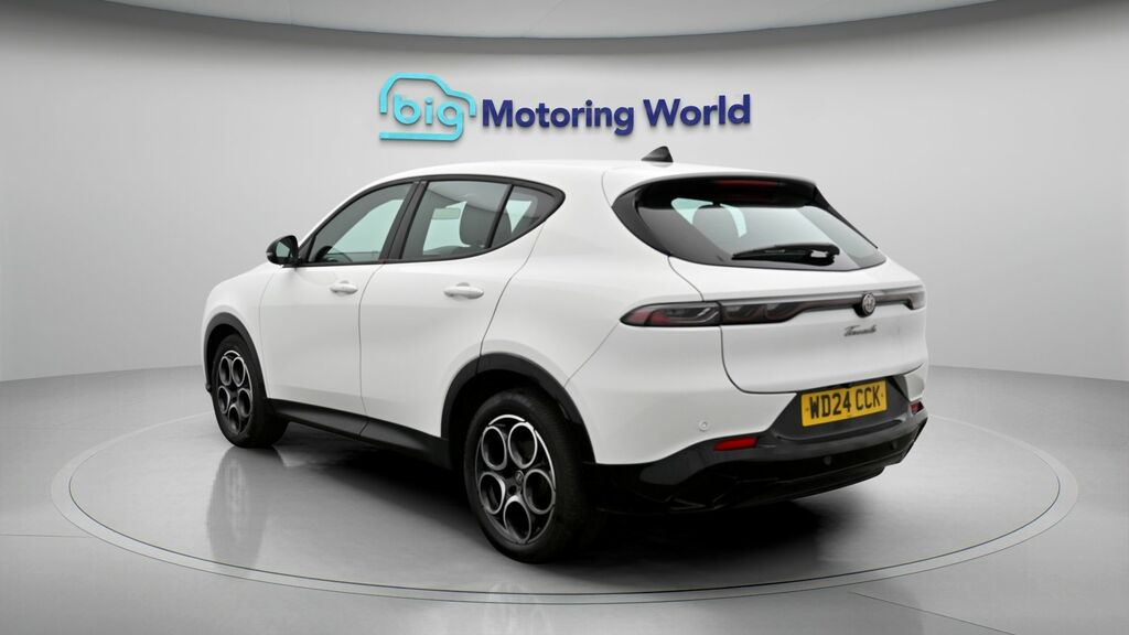 Alfa Romeo Tonale Sprint White #5