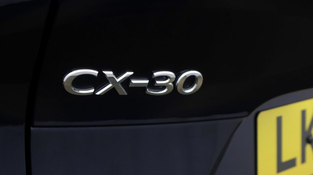 Mazda CX-30 2.0 E-skyactiv X Mhev Centre-line Red #22