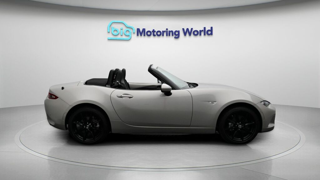Mazda MX-5 Convertible 2.0 Skyactiv-g Homura 202373 Red #8