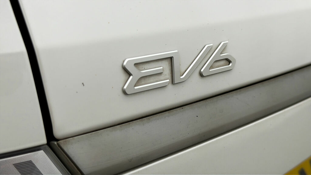 Kia EV6 166Kw Air 77.4Kwh Red #20