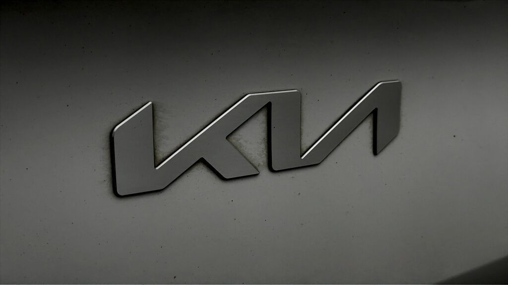 Kia EV6 166Kw Air 77.4Kwh Red #19