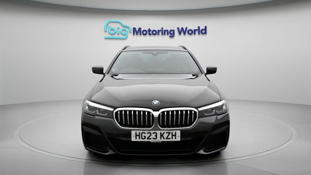 BMW 5 Series M Sport Black #2