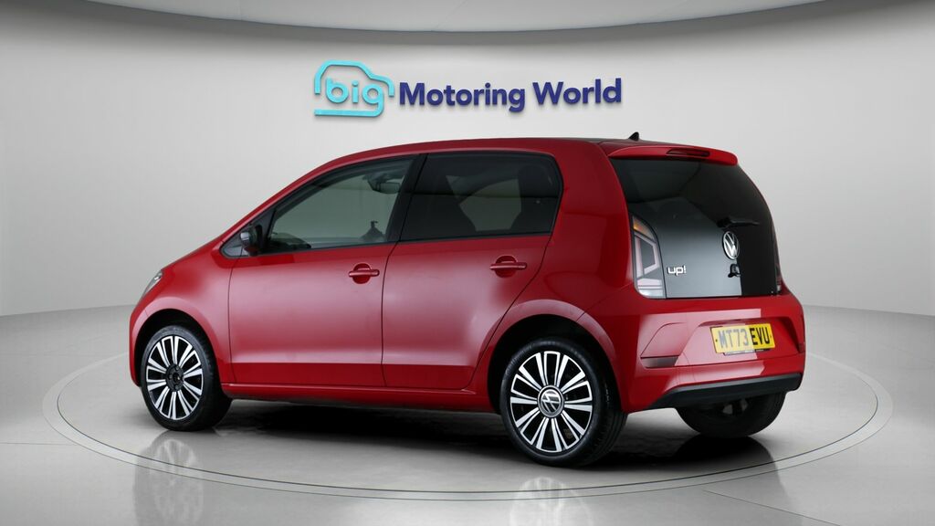 Volkswagen Up Black Edition Red #5