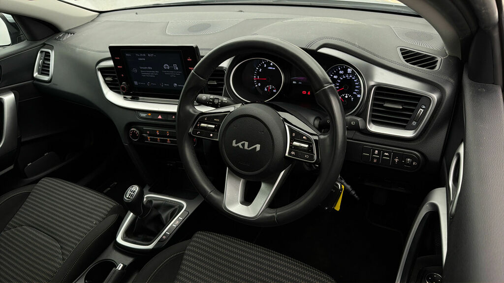 Kia Ceed 2 Silver