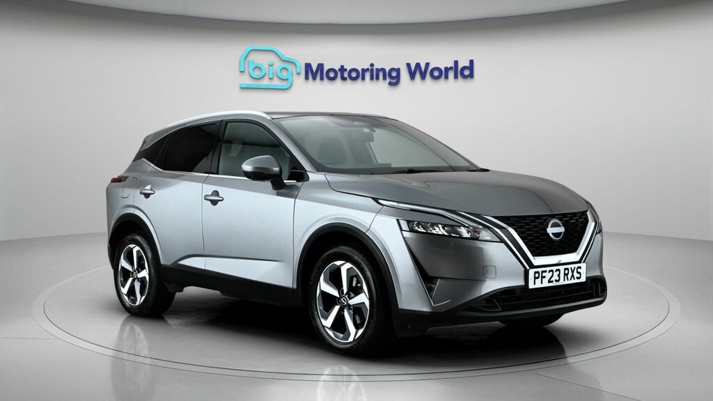 Nissan Qashqai N-connecta Black #1
