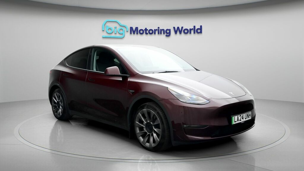 Tesla Model Y Long Range Red