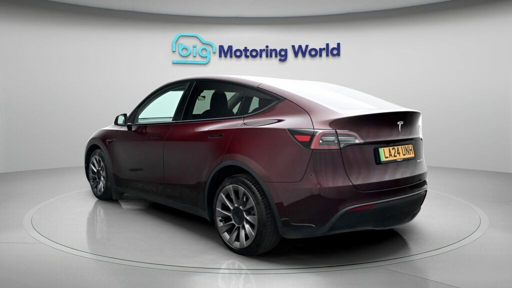 Tesla Model Y Long Range LA24UNH Red #5