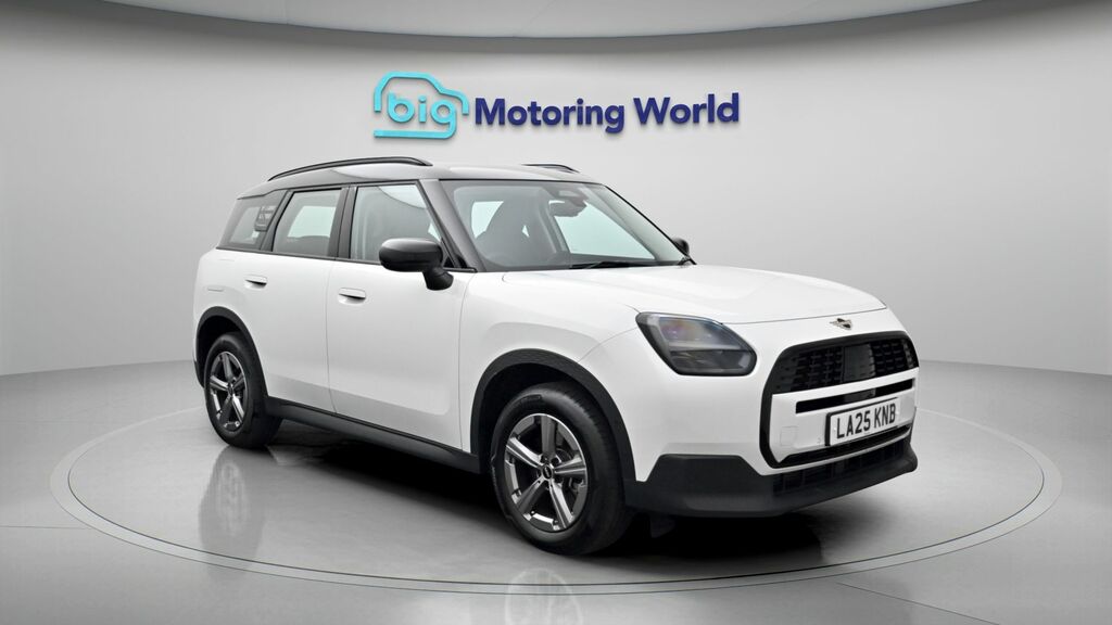 Mini Countryman Classic White