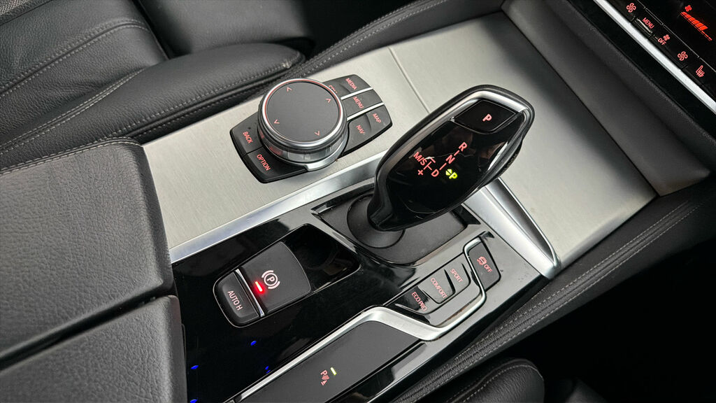 BMW 5 Series 530D M Sport Grey #25