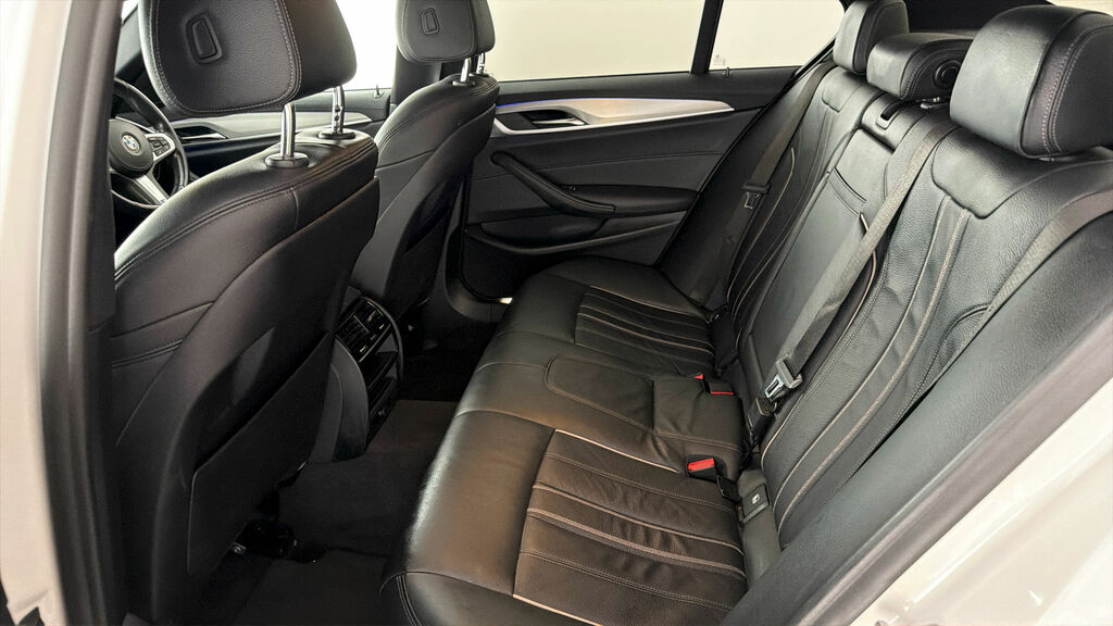 BMW 5 Series 530D M Sport Grey #15