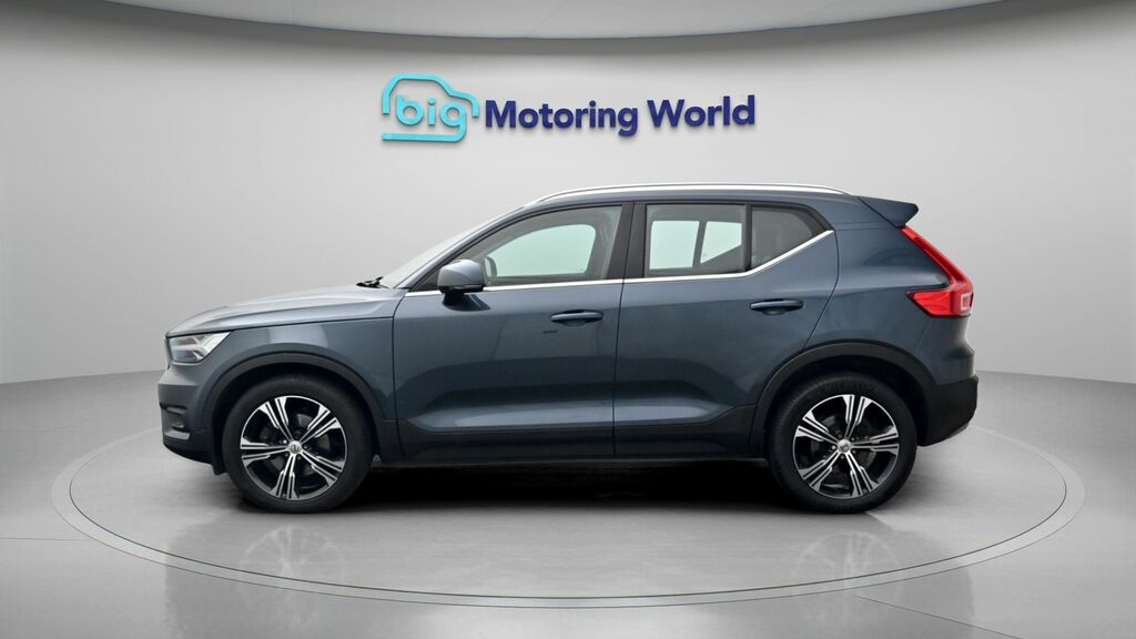 Volvo XC40 Inscription Pro Blue #4