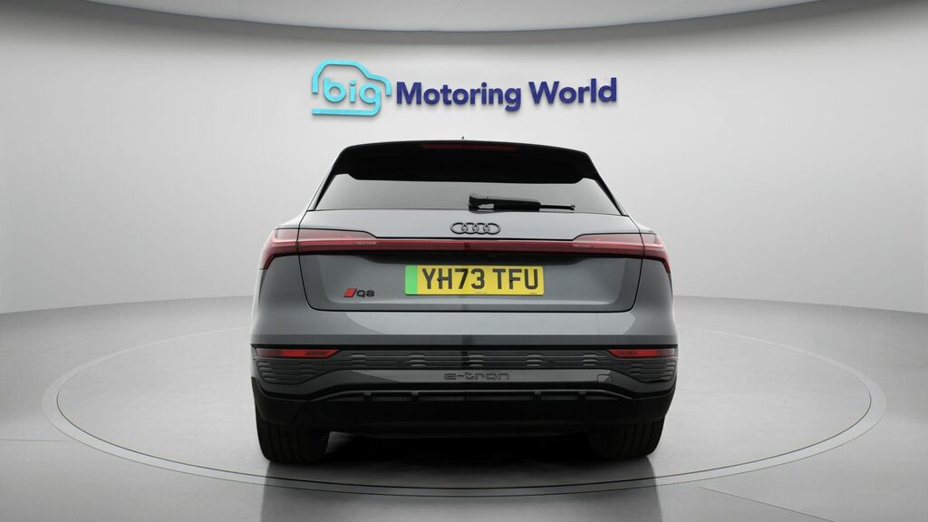 Audi Q8 e tron Black Edition Grey #6