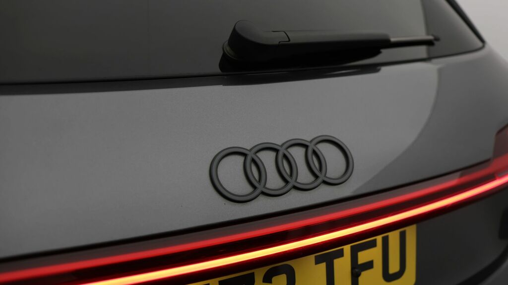 Audi Q8 e tron Audi 300Kw 55 Quattro 114Kwh Black Edition Aut Blue #24