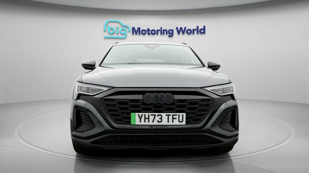 Audi Q8 e tron Black Edition Grey #2