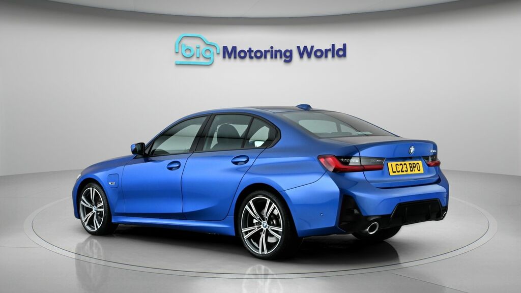 BMW 3 Series M Sport Blue #5