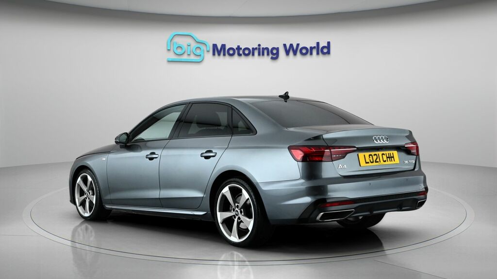Audi A4 Black Edition Grey #5