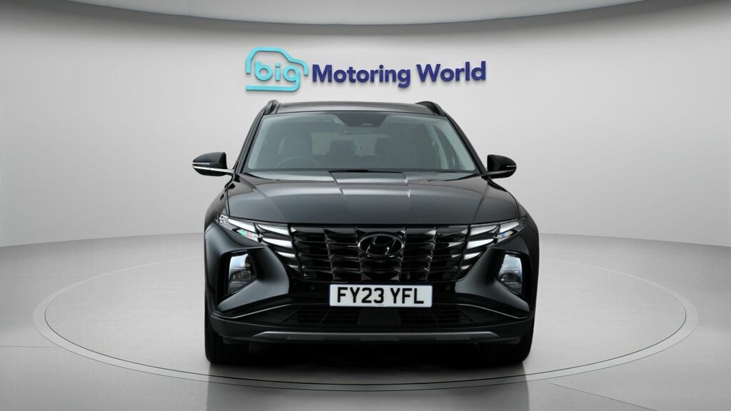 Hyundai Tucson Ultimate Black #2