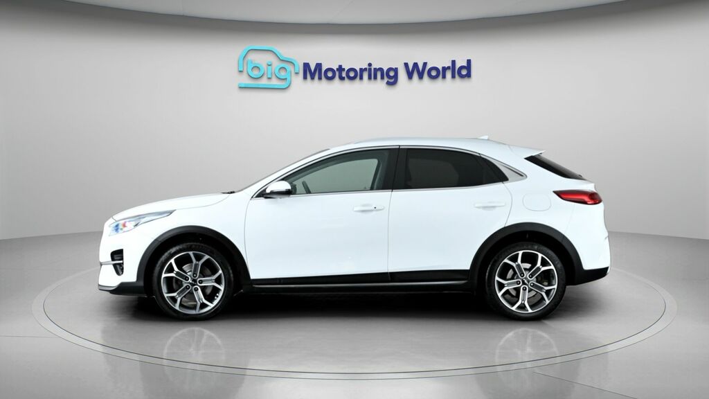 Kia Xceed 3 White #4