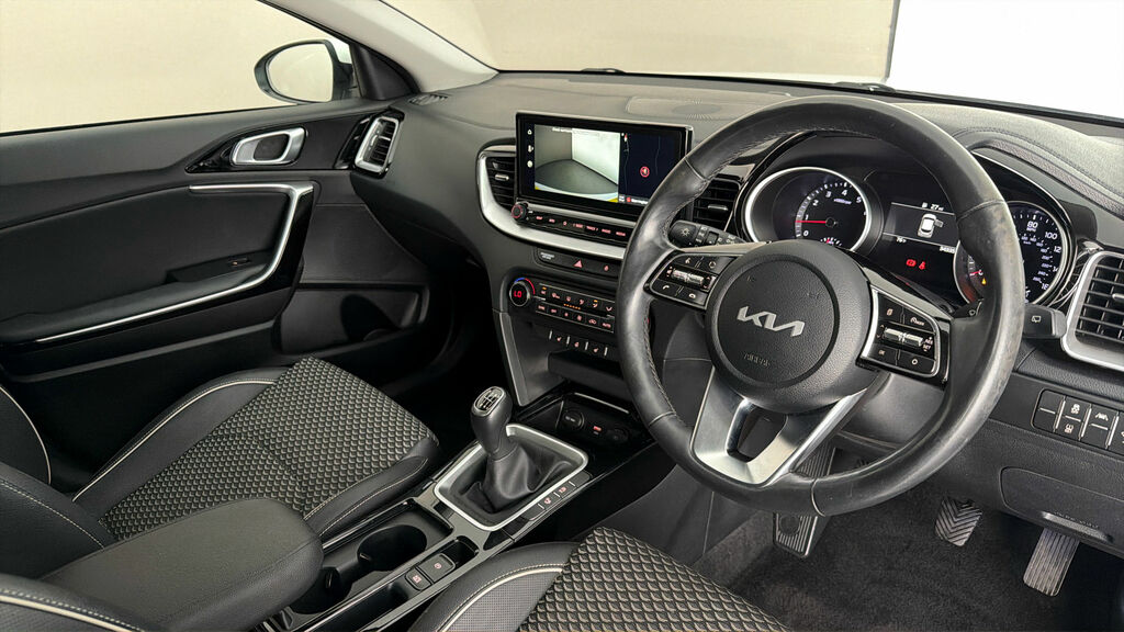 Kia Xceed 1.5 T Gdi 3 Suv Black #9