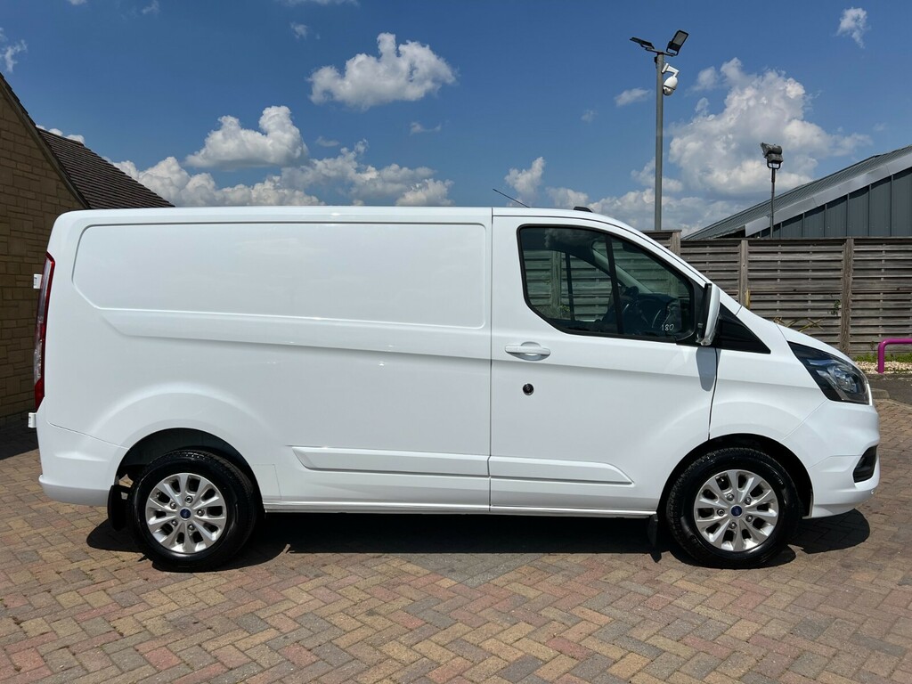Ford Transit Custom 340 Tdci 130 L1h1 Limited Ecoblue Swb Low Roof Fwd EA21BZH White #2