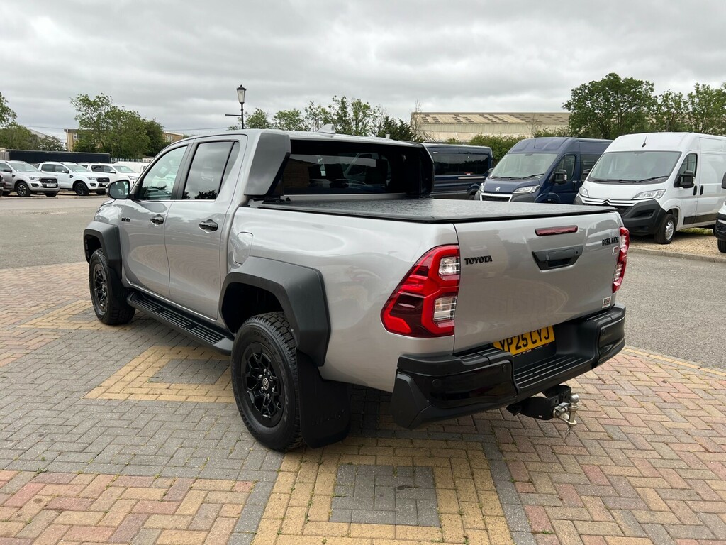 Toyota HILUX D-4d 204 Gr Sport 4Wd Double Cab With Tonneau Cove Silver #5