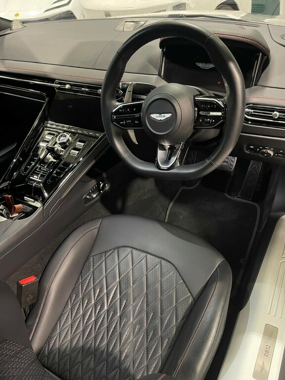 Aston Martin DB12 4.0 V8 670 Volante Touchtronic Silver #6