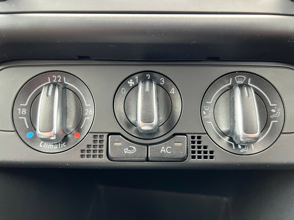 Volkswagen Polo Match Silver #16