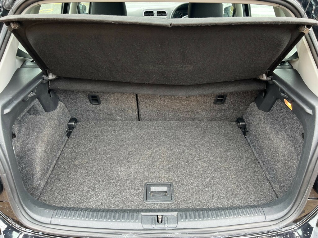 Volkswagen Polo Match Silver #29