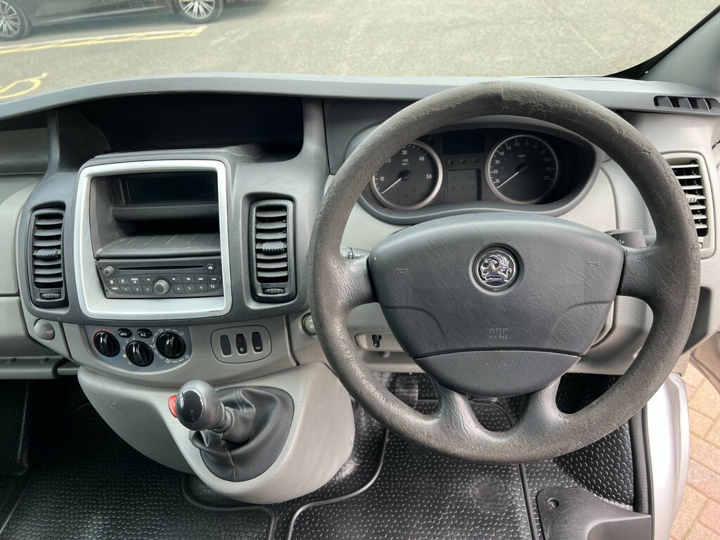 Vauxhall Vivaro 2.0 2700 Cdti Silver #12