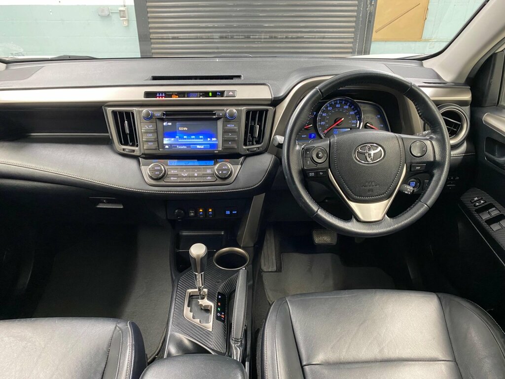 Toyota Rav 4 Rav4 Invincible D-4d 4X2 Grey #22