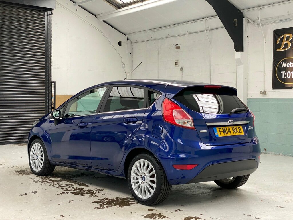 Ford Fiesta Hatchback White #7