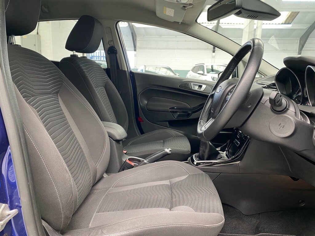 Ford Fiesta Hatchback White #11