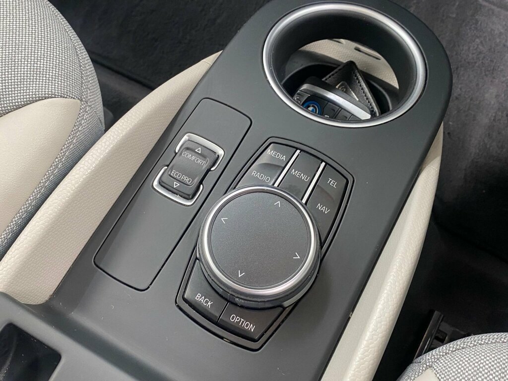 BMW i3 125Kw 33Kwh Suite Interior World Grey #19