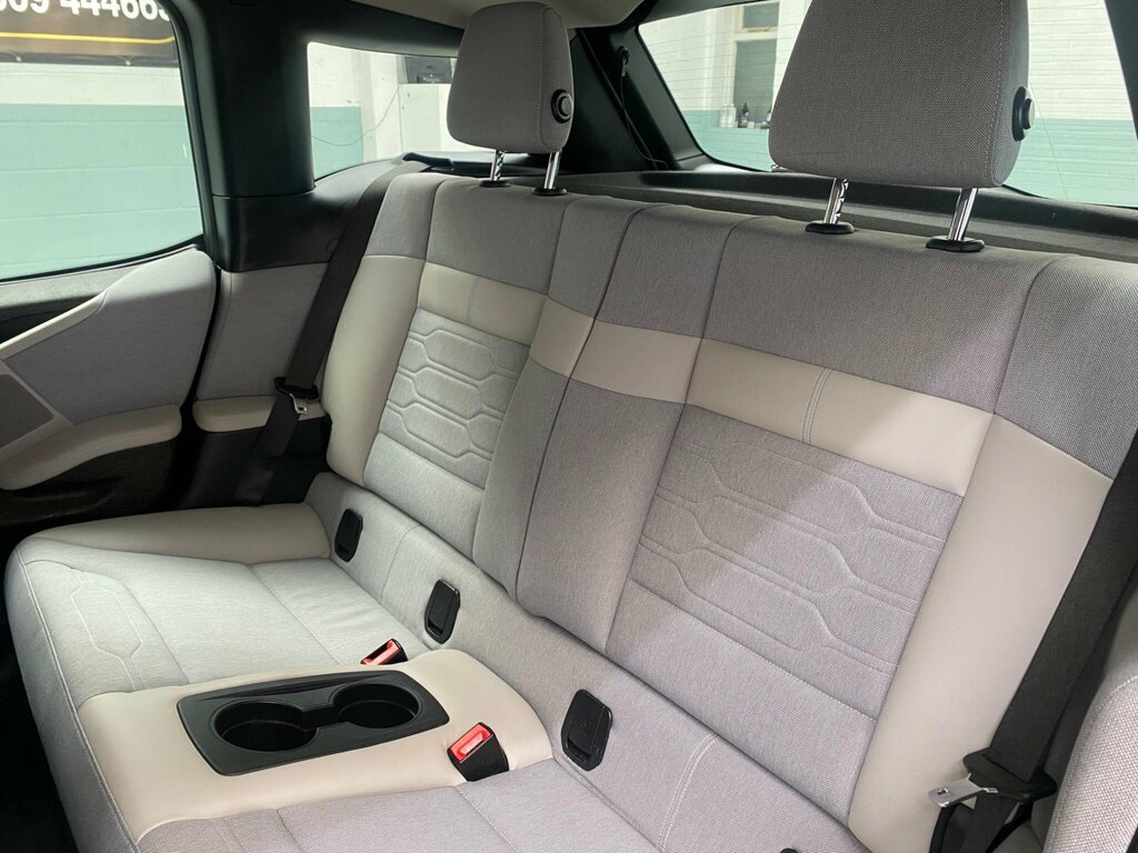 BMW i3 125Kw 33Kwh Suite Interior World Grey #18