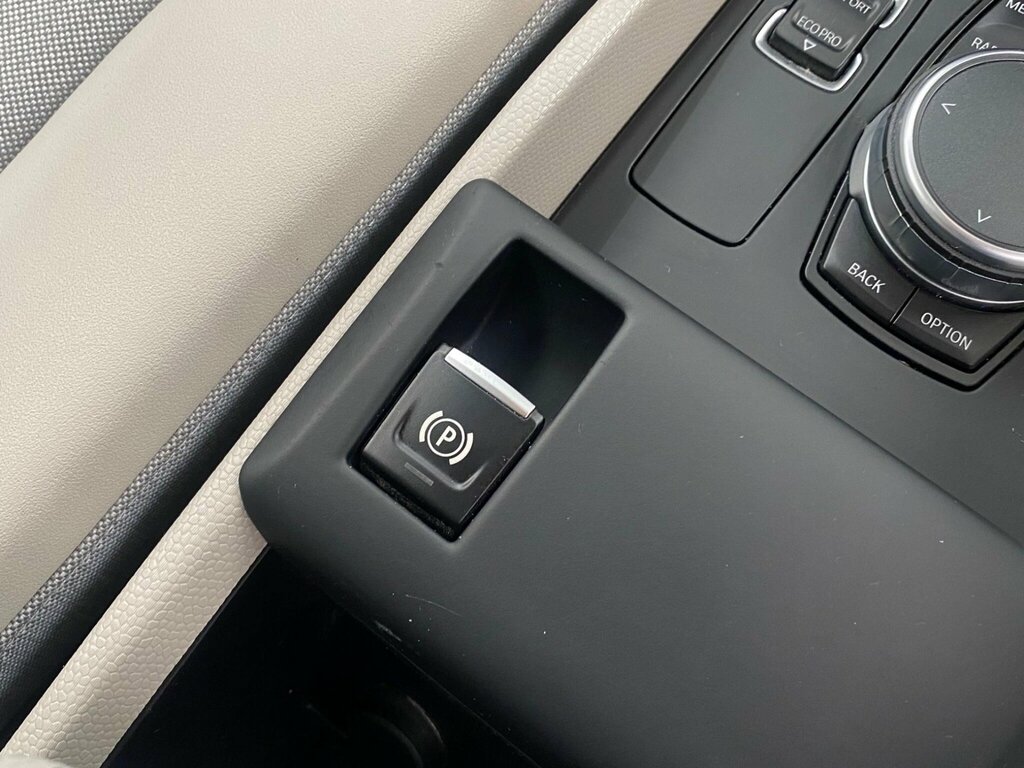 BMW i3 125Kw 33Kwh Suite Interior World Grey #20