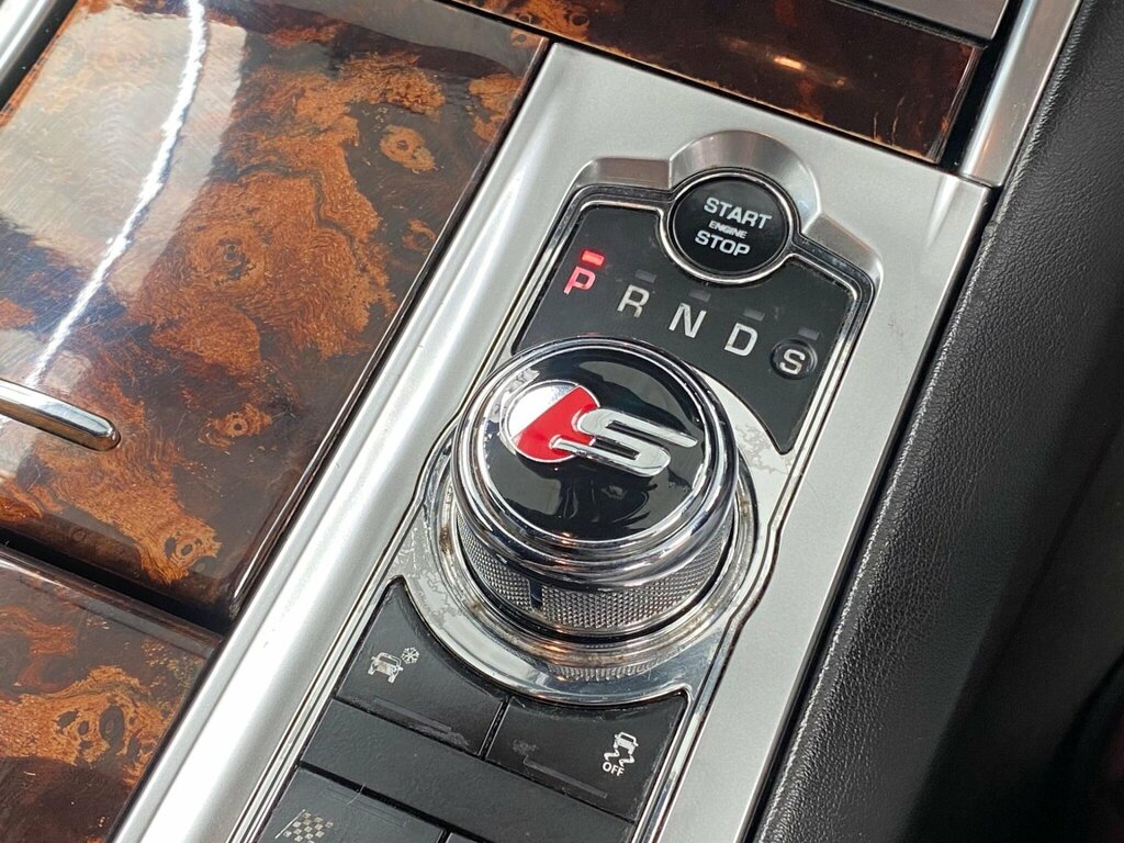 Jaguar XF 2.2 D Luxury White #24